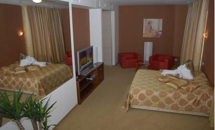 Загородный Отель Чайка Загородный Отель "Чайка" В Нижнем Н.: (831) 256-48-08, 256-54-56, в Дзержинске: (8313) 24-30-40, 242-242, 24-30-50;